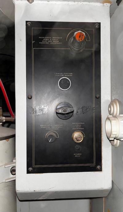 Automat do wbijania kołków kompletny MORBIDELLi