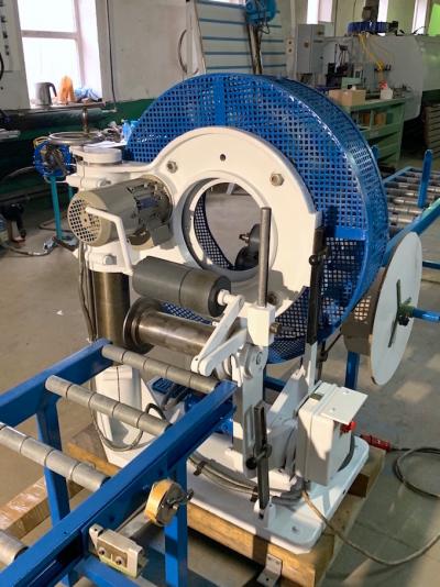 Automat orbitalny do pakowania owijania listew itp.