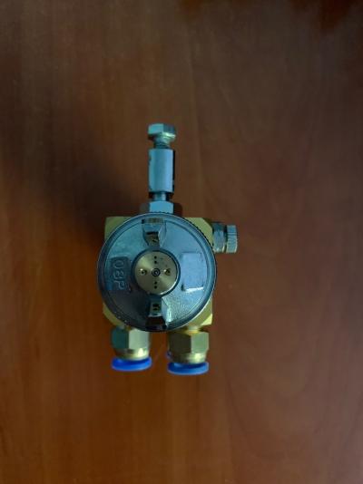 Automatyczny pistolet lakierniczy 