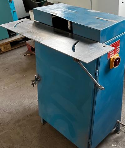 C.M.S. Szlifierka  SEMIAUTOMATICA 