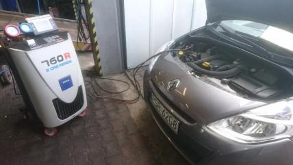 Czyszczenie klimatyzacji samochodowej 881-673-882 