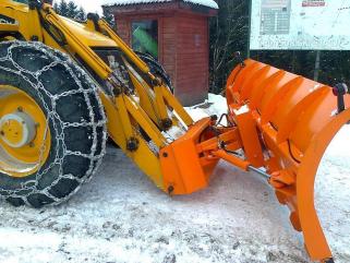 Felgi, opony, łańcuchy do maszyn budowlanych