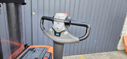 Innowacyjne Rozwiązania od Stakerpol: Używane Wózki Paletowe Elektryczne