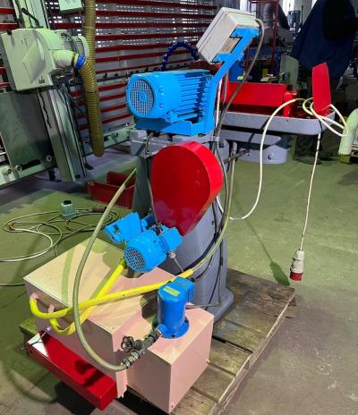 Ostrzałka do noży prostych automat