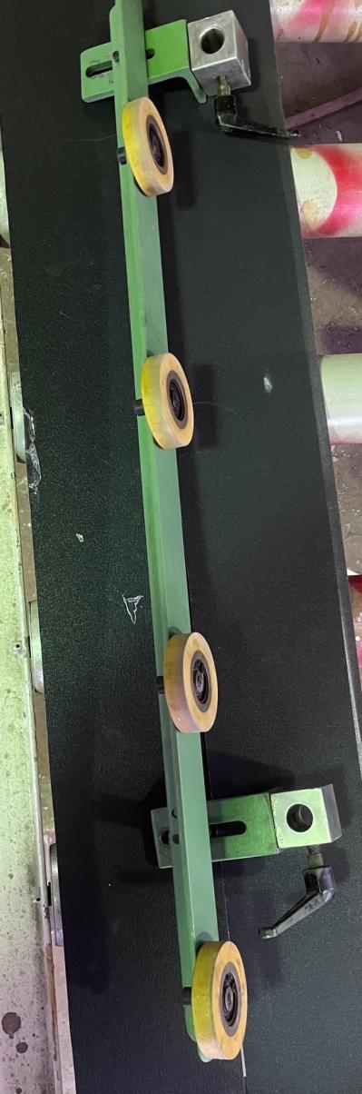 Prowadnice rolkowe 60 cm, dociski do strugarek, itp.