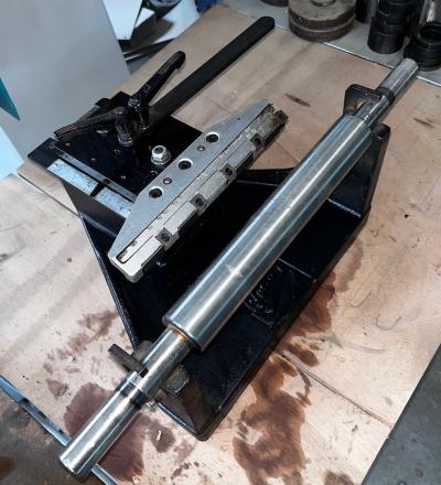 Przyrząd Weinig do ustawiania noży w głowicach