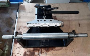 Przyrząd Weinig do ustawiania noży w głowicach