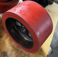 Rolki gumowe 200 mm średnicy różne szer.