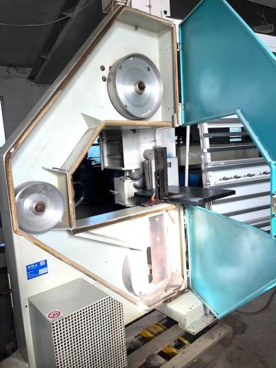 Szlifierka pionowa do elementów krzywoliniowych