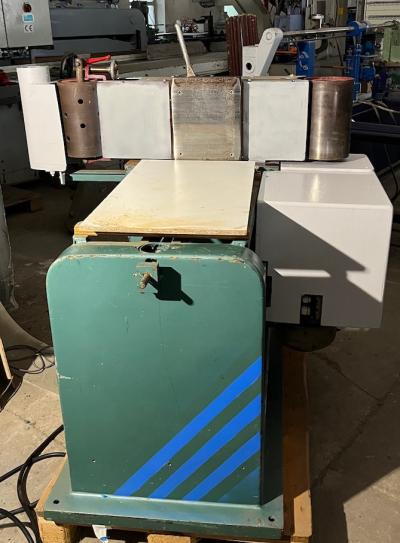 Szlifierka pionowa do kantów KED