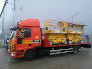 Transport traktorów opryskiwaczy przyczep Poznań 600-960-987 