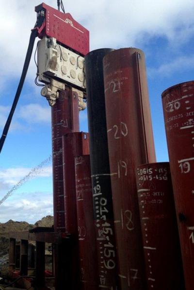 Wibromłot SVR 101 NF do pracy na dźwigu